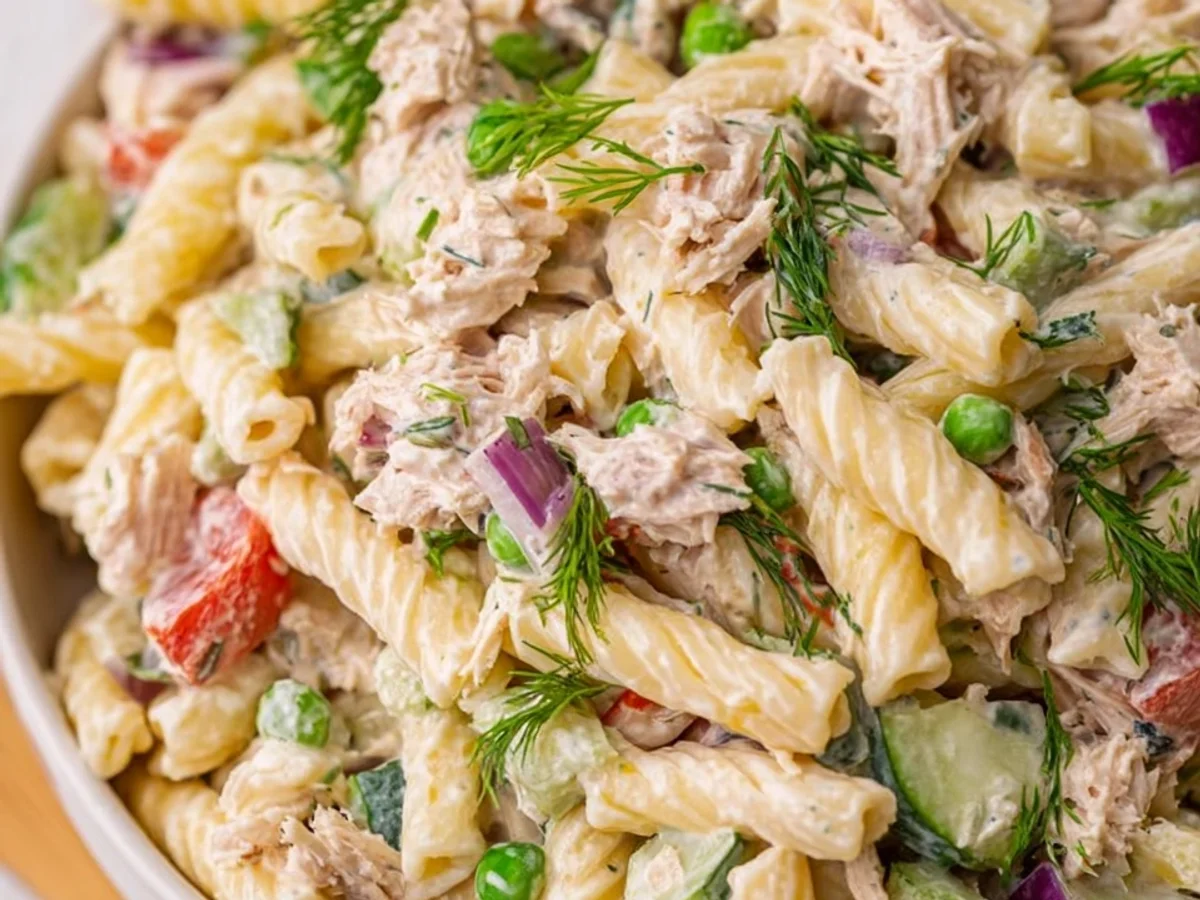 Creamy Tuna Pasta Salad: Easy Weeknight Meal - Image 1