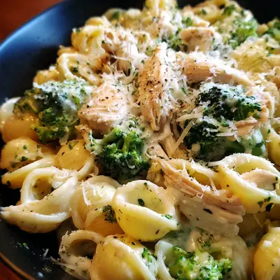 High Protein Creamy Rotisserie Chicken Broccoli Pasta